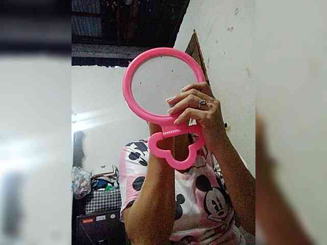 cherrywhite03 webcam