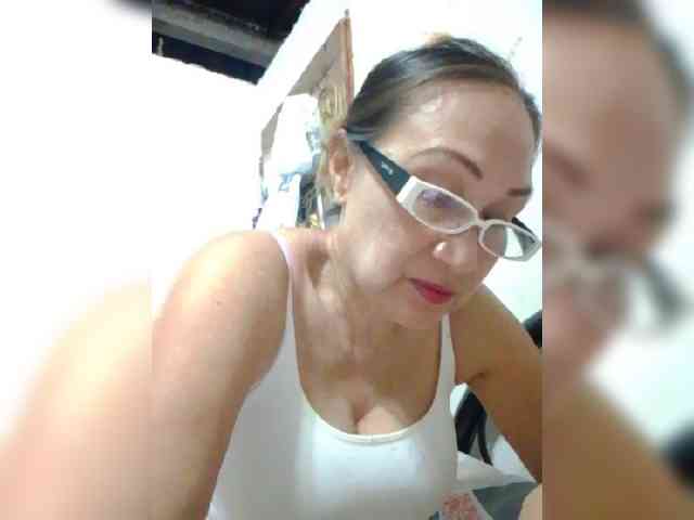 cherrywhite03