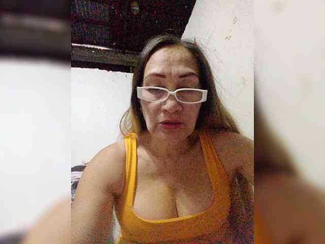 cherrywhite03 webcam