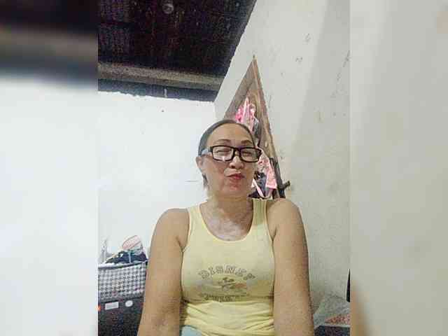 cherrywhite03 webcam