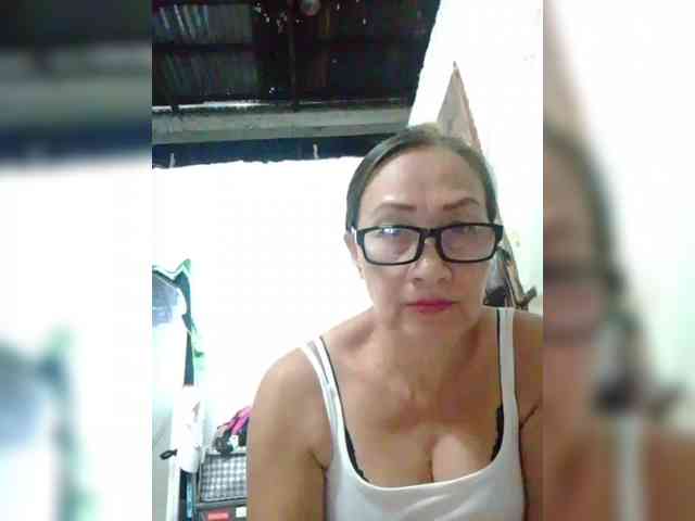 cherrywhite03 webcam