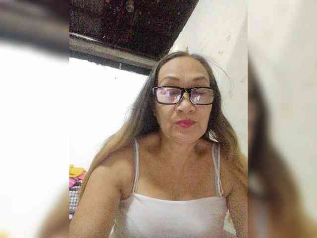 cherrywhite03 webcam