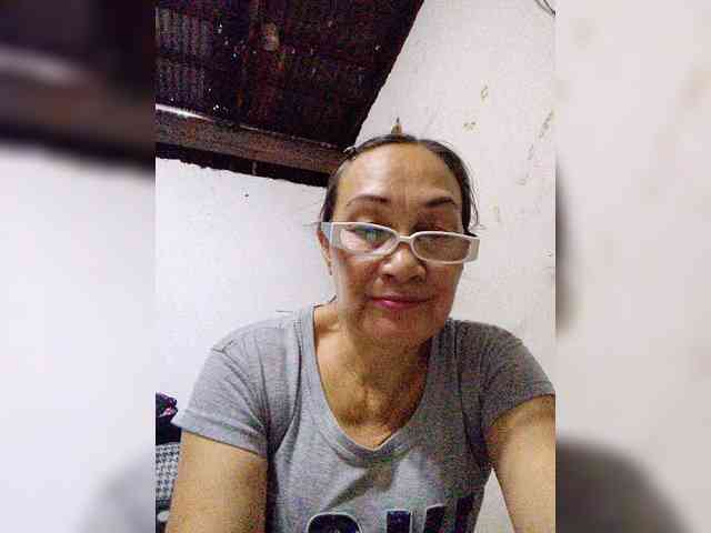 cherrywhite03 webcam