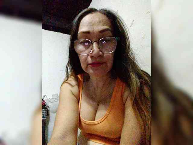 cherrywhite03 webcam