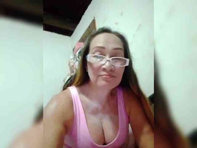 cherrywhite03 webcam