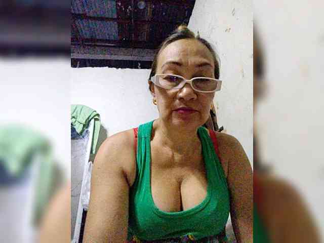 cherrywhite03 webcam