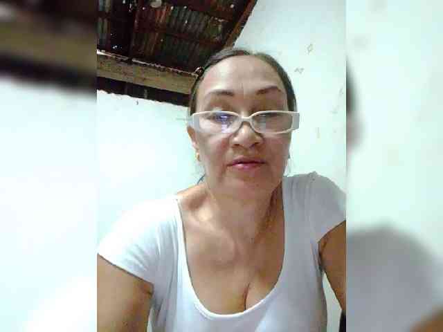 cherrywhite03 webcam