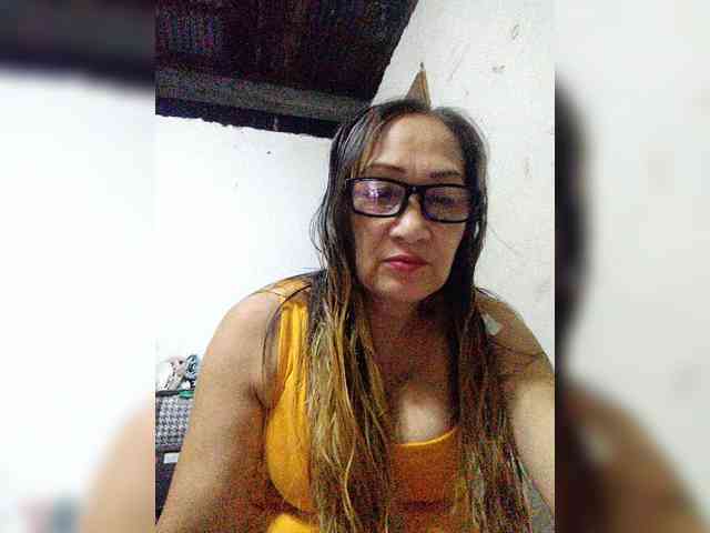 cherrywhite03 webcam