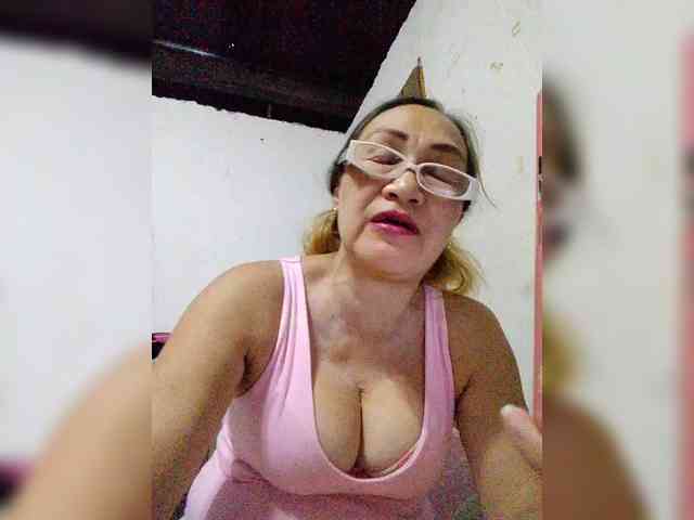 cherrywhite03 webcam