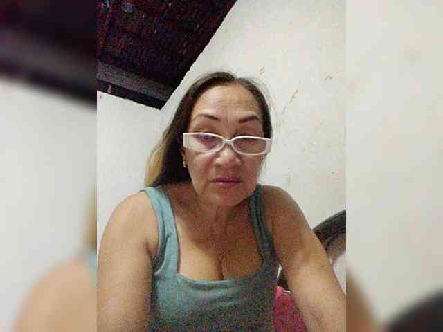 cherrywhite03 webcam