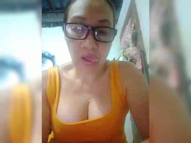 cherrywhite03 webcam