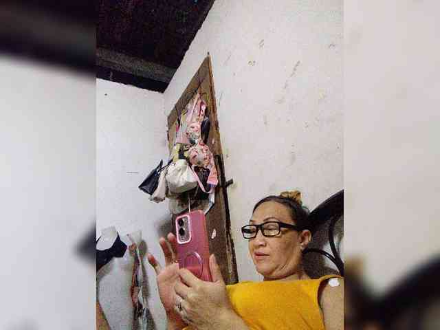 cherrywhite03 webcam