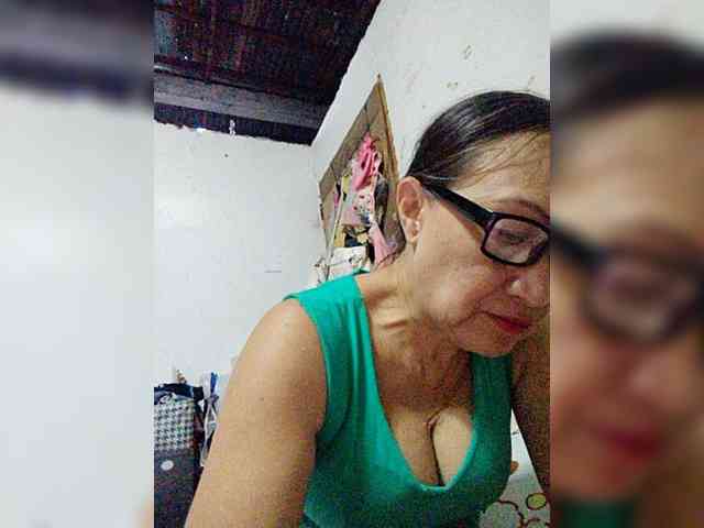 cherrywhite03 webcam