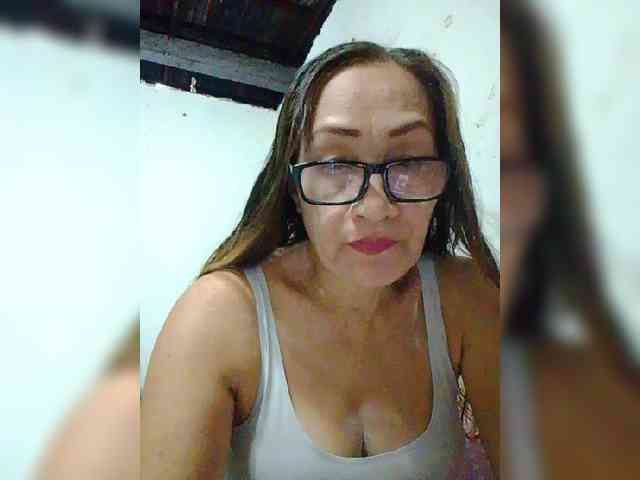 cherrywhite03 webcam