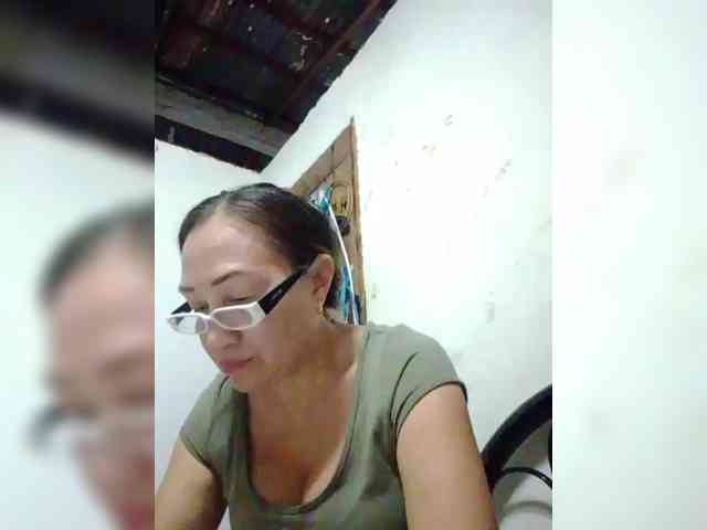 cherrywhite03 webcam