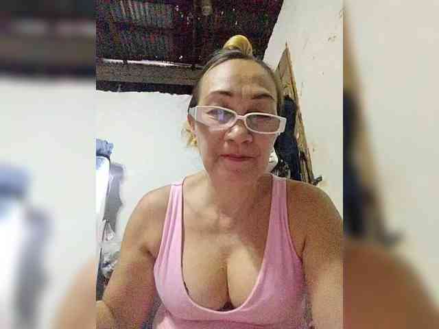 cherrywhite03 webcam