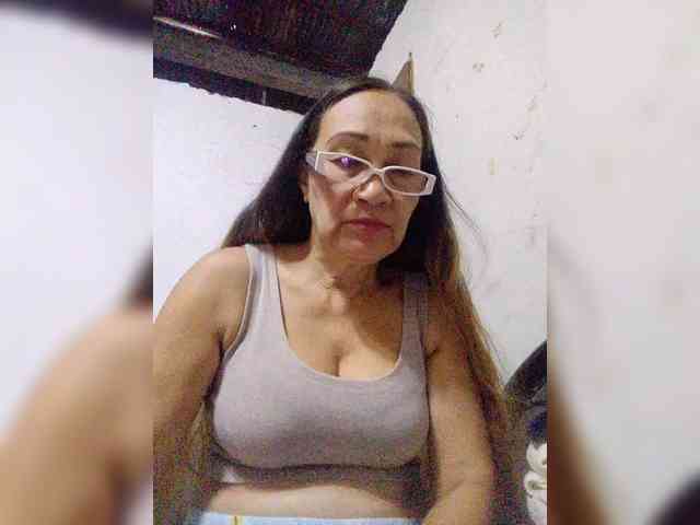 cherrywhite03 webcam