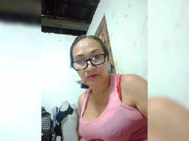 cherrywhite03 webcam