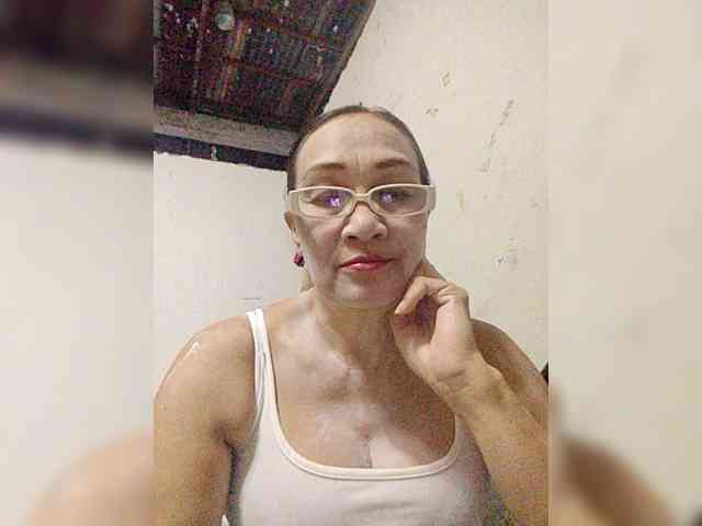 cherrywhite03 webcam