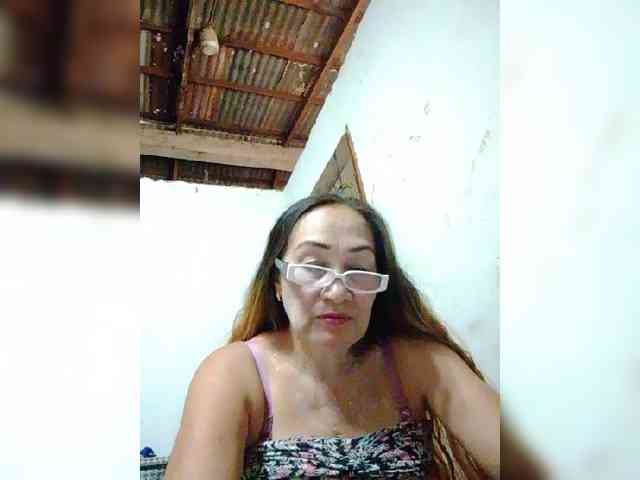 cherrywhite03 webcam