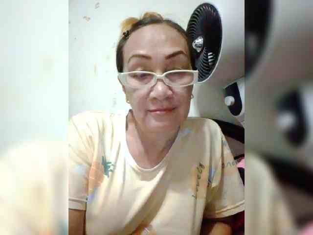 cherrywhite03 webcam
