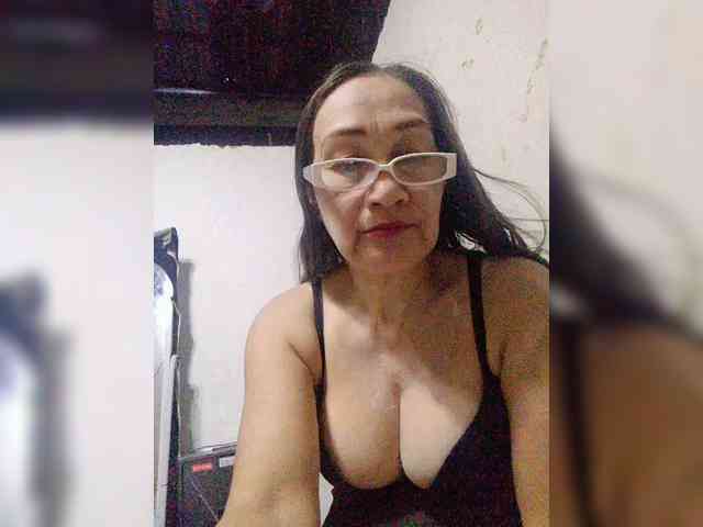 cherrywhite03 webcam