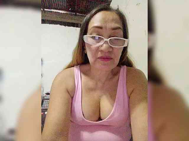 cherrywhite03 webcam