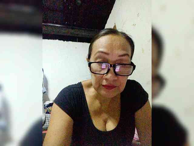 cherrywhite03 webcam