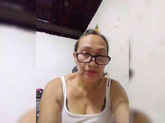 cherrywhite03 webcam