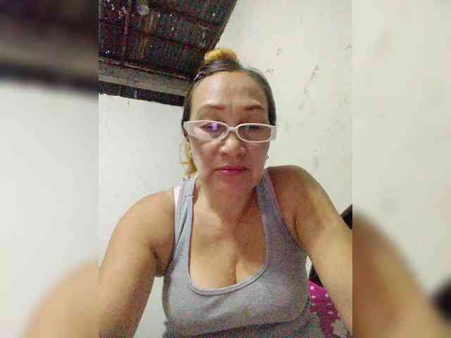 cherrywhite03 webcam
