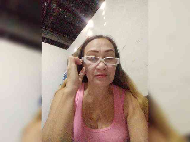 cherrywhite03 webcam