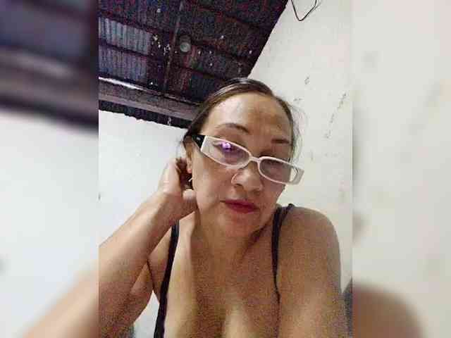 cherrywhite03 webcam