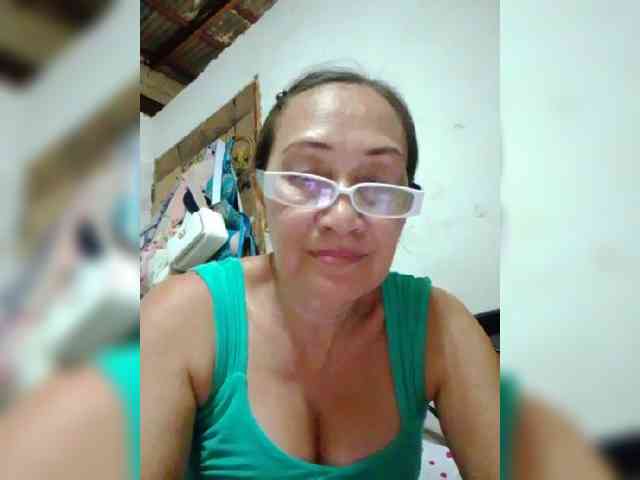 Modelo: cherrywhite03