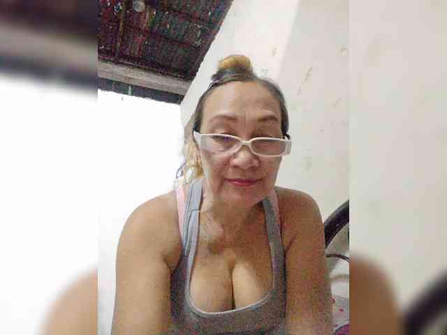 cherrywhite03 webcam