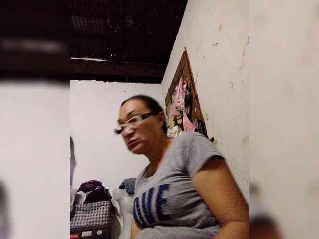 cherrywhite03 webcam