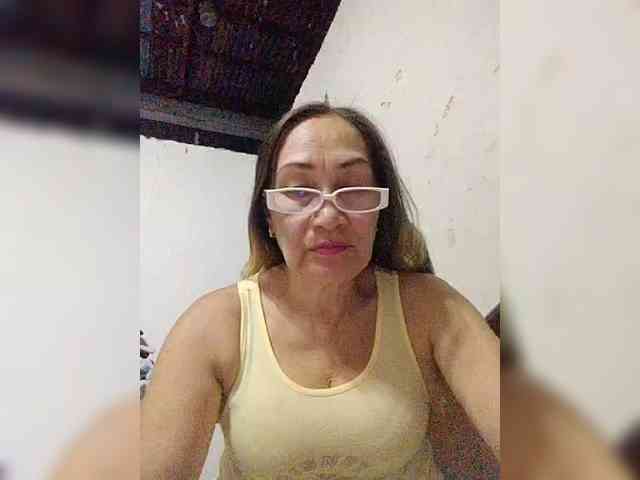 cherrywhite03 webcam