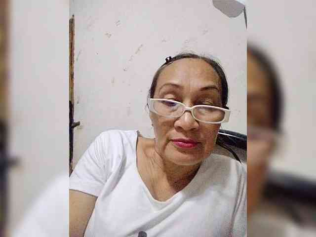 cherrywhite03 webcam