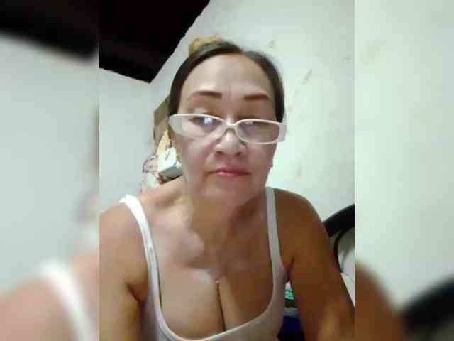 cherrywhite03 webcam