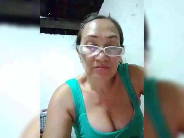 cherrywhite03 webcam