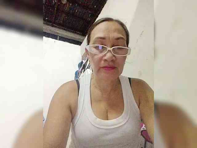 cherrywhite03 webcam