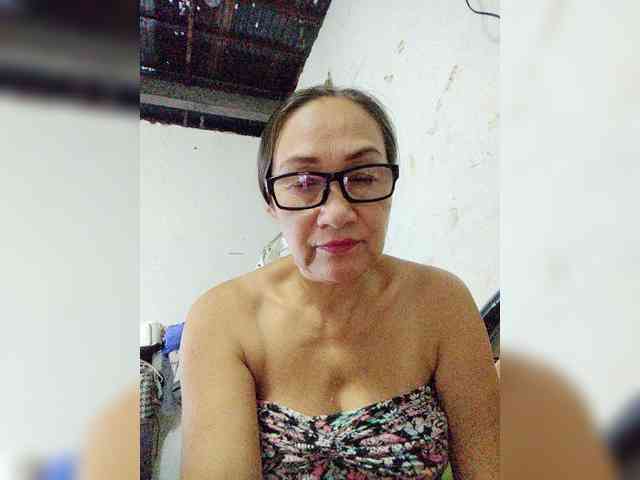 cherrywhite03 webcam