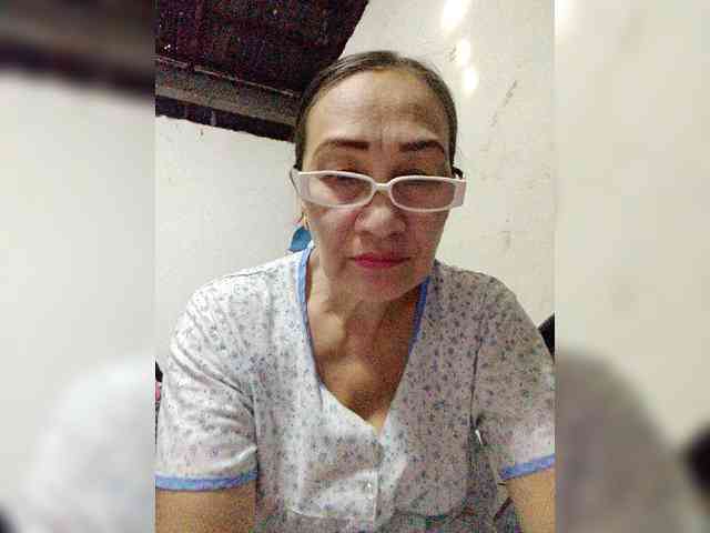 cherrywhite03 webcam