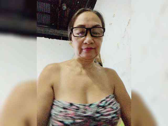 cherrywhite03 webcam