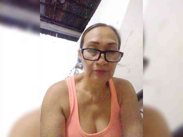 cherrywhite03 webcam