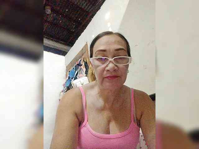 cherrywhite03 webcam