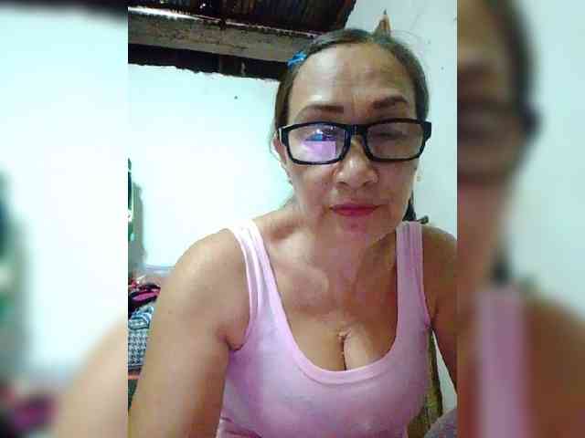 cherrywhite03 webcam