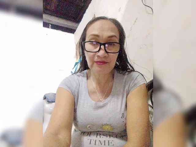 cherrywhite03 webcam