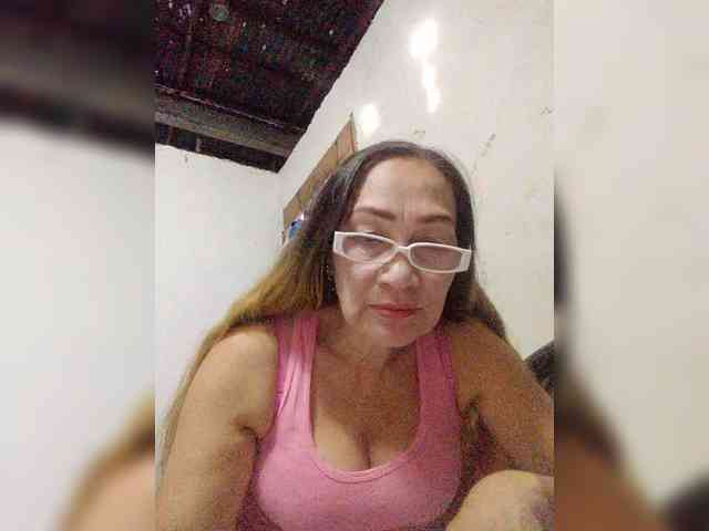 cherrywhite03 webcam