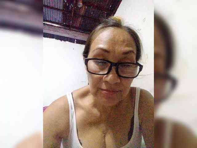 cherrywhite03 webcam