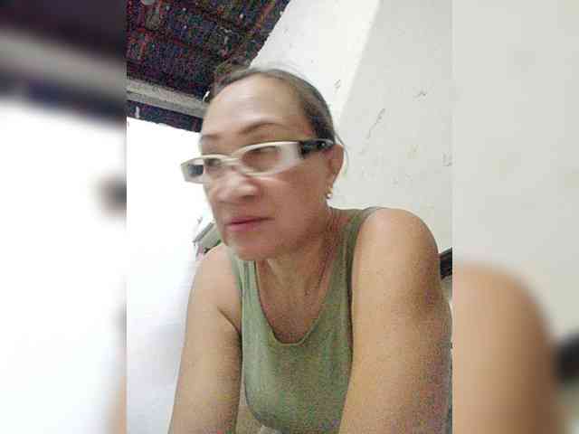 cherrywhite03 webcam